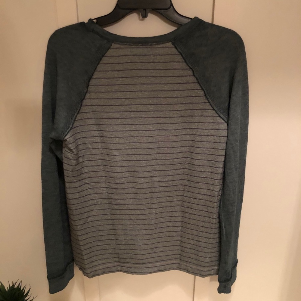 NWT MAURICES TOP - Picture 2 of 9